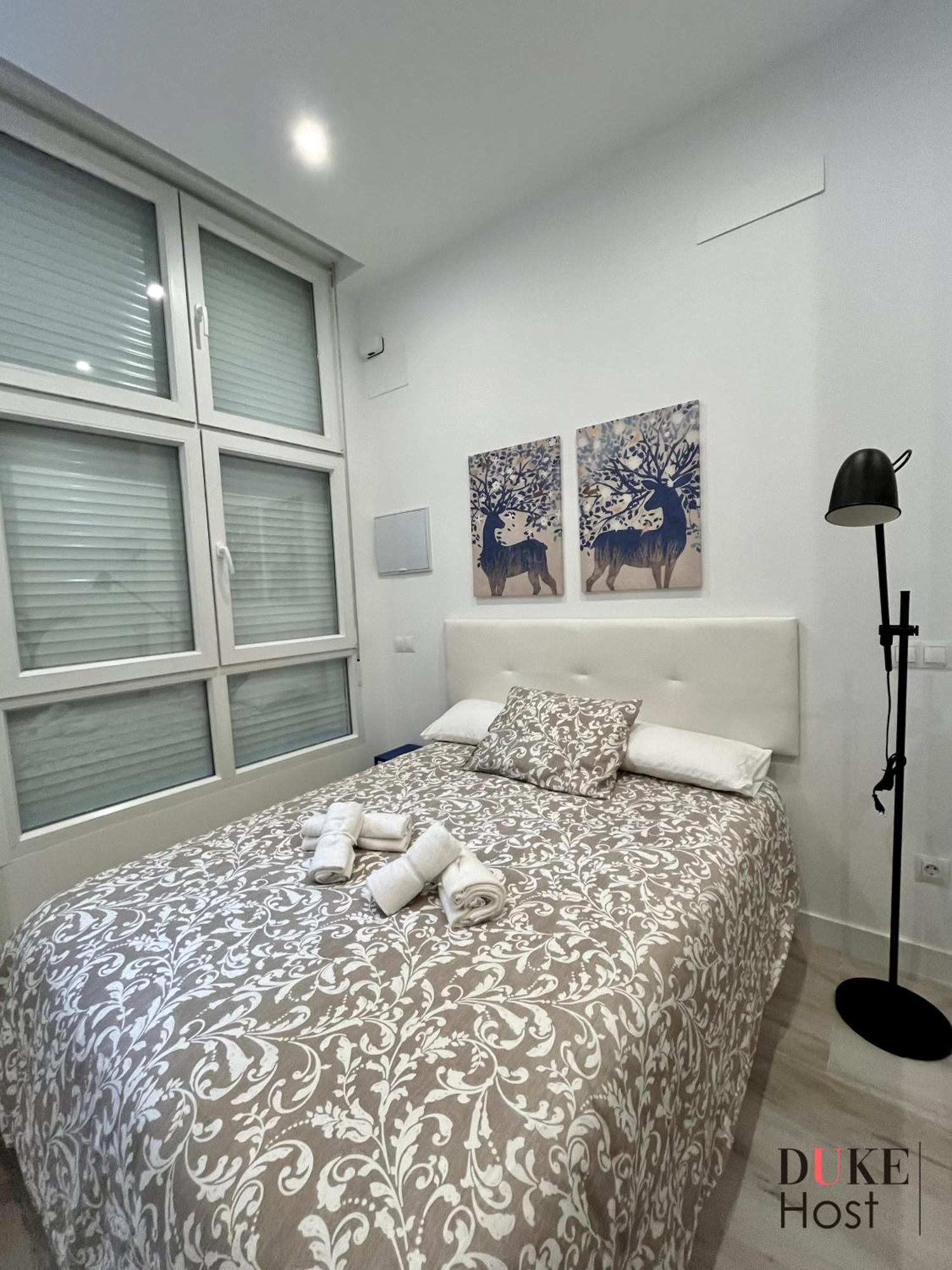 Alfonso XIII Apartments 2 Madrid Exterior photo